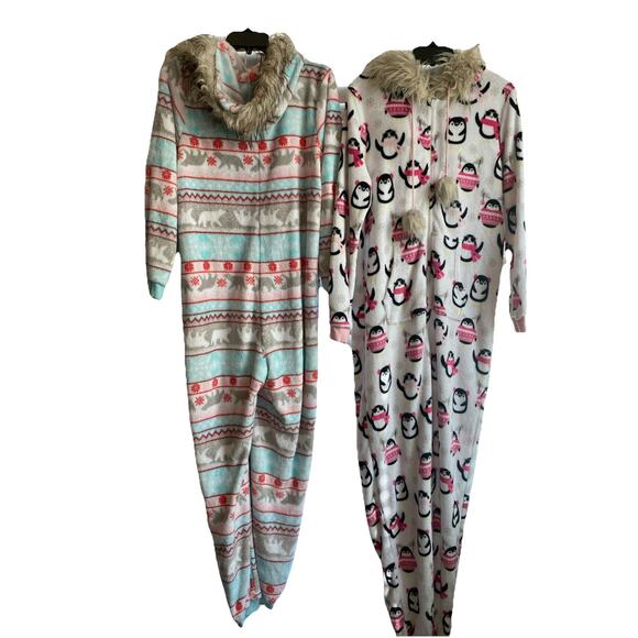 2 Holiday Time Women's Christmas Winter One Piece Fleece Hoodie Pajama Size L - Picture 1 of 5